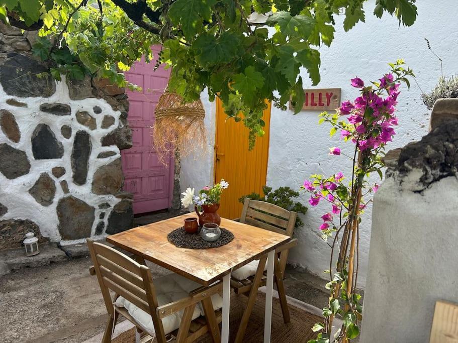Lilly'S Finca - Romantischter Rueckzugsort - Pool Vilaflor Ngoại thất bức ảnh