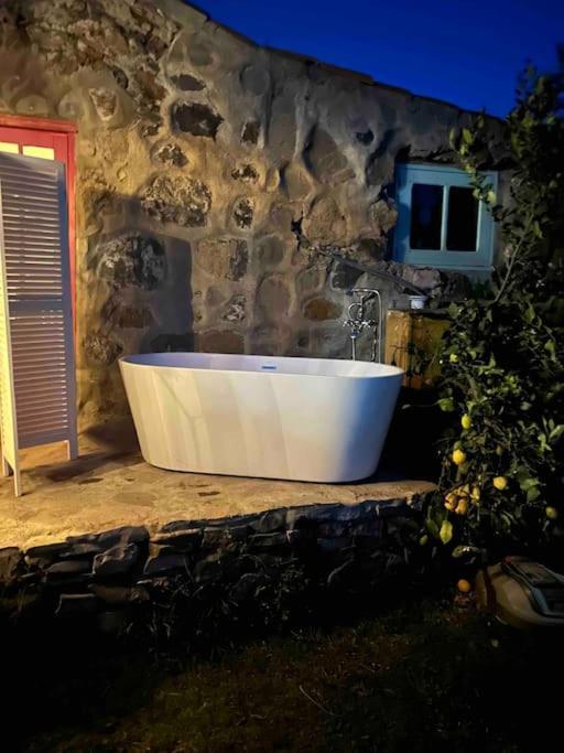Lilly'S Finca - Romantischter Rueckzugsort - Pool Vilaflor Ngoại thất bức ảnh